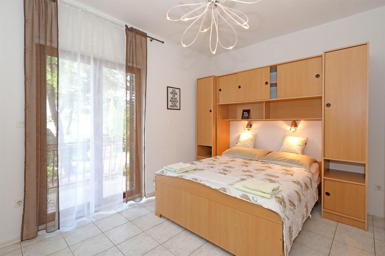 Rooms Jeriko Vodice Exteriör bild